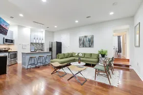 SPACIOUS GARDEN OASIS IN THE HEART OF DC! WALKABLE TO IT ALL! - Image 5