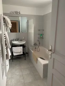 Comfortable apartment in the owner's villa with private garden - Image 3