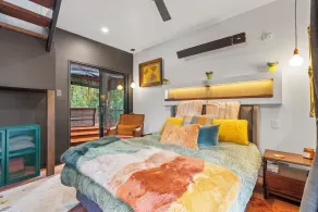 Elevated Getaway: Your Own Treehouse Hideaway - Image 5