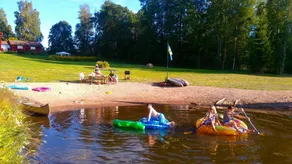 Ferme rurale avec jardin de 2 ha, forêt et lac avec sa propre plage à Dalarna - Image 3