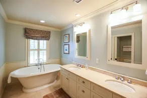 Family-Friendly, Beautifully Furnished, Luxury Beach Home; Steps to the Beach and the Community Pool - Image 3