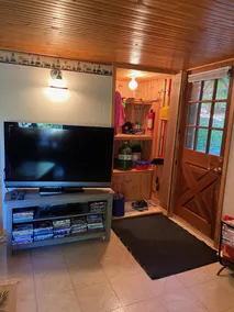 Family-friendly cottage right on Drag River - Image 2