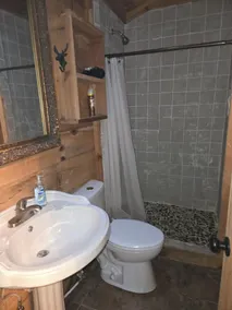 Pebble Creek Magical Retreat 2BR 1.5BA Shelter on Stream. Camp/Sleep 10/Linens - Image 2