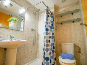 Cosy apartment for 4 guests with WIFI, pool, TV, terrace and pets allowed - Image 4