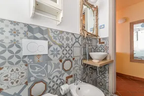 Apartment \"Mare e Natura\" with Sea View, Private Terraces & Wi-Fi - Image 5