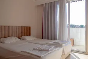 Un Side Apart Hotel - Image 5