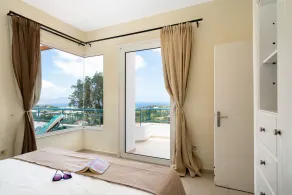 Beautiful 5bedroom villa big pool, close to beach! - Image 4