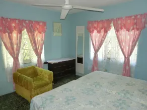 Bungalow near the beach, central on the north coast, bed and breakfast - Image 3