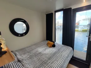 Relaxing vacation on houseboat Hilja with a great view of the Schlei (dog-friendly) - Image 4