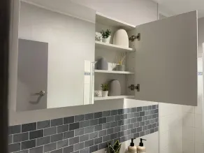 Modern than 3 bedroom house  with office space in the center of Kallangur - Image 3