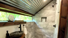 Skylight Barn Retreat w/ Hot Tub Near Highland - Image 5
