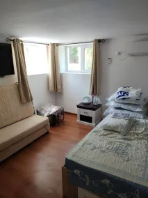 Newly Renovated 2 Bed Ground Floor Flat In Haskovo - Image 5
