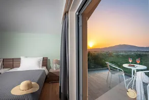 Villa Hill, 2 bedroom villa with breathtakig view and private pool! - Image 5