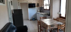Ground level apartment in self catering country house, separated entrance, quiet - Image 5