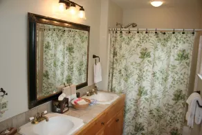 Caccia Box-Antique Cottage Filled in Lowelands Farm-Middleburg - Image 2