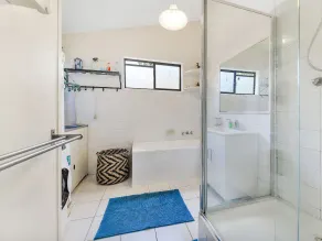 Pet and Family Friendly Peaceful Island W'front home, crabbing, kayaking, bikes - Image 2
