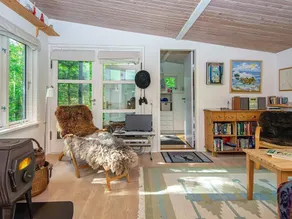4 person holiday home in Bryrup - Image 4