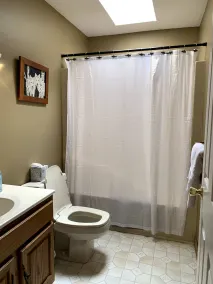 Family friendly Ski/Lake house in the White Mountains - walk to lake - Image 2