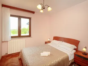 Bel appartement pour 3 personnes avec WIFI, climatisation, TV et terrasse - Image 4