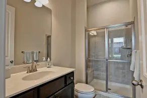 Beautiful 5 bed/4 bath House in the Ocean View Beach Club Community! Wifi Available, Pool, Fitness Center, Sauna, Weekend Beach Shuttle! - Image 5