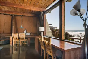 Oceanfront Cottage : 1  BR, 1  BA House in Cambria, Sleeps 2 - Image 5