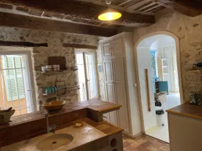 House with large terrace in the heart of the old town of Hyères - Image 2