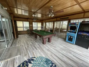 Room 2 - The Inn at Dirickson Creek - Image 2
