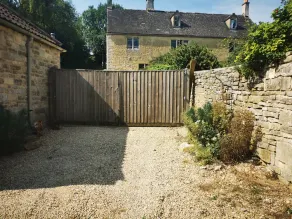 Artist's Studio in Edge in stunning countryside - Image 4