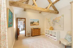 Stunning 4-Bedroom Family Home Near Banbury - Image 2