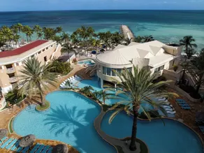 Ideal Mix of Comfort and Value! Free Parking & Full Kitchen, Outdoor Pools! - Image 5
