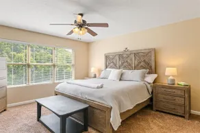 Great Escape - Wunderschöne Seepromenade, 9 Schlafzimmer, 5 Bäder, 2-stöckiges Dock mit Rutsche! - Image 3