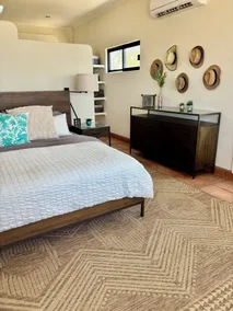 3Bd/3Ba Home with Private Pool, Unbelievable Views! 10 min walk to the beach - Image 5