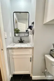 Mid Century Modern Home 15 min to Dallas - Image 4
