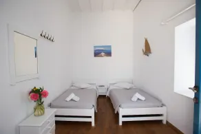 Two bedroom complex with veranda - Image 4