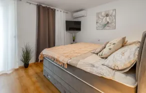 Amazing home in Crikvenica with sauna - Image 3