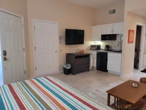 Tropicana Villa B, Studio Unit - Image 5