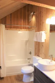 Hyggeligt, nyrenoveret golfbanehjem med delt boblebad, pool og udvej. - Image 2