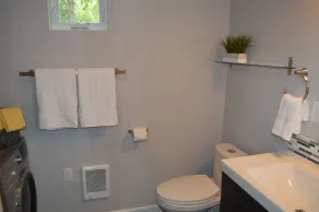 Tiny House Living: tout ce dont vous avez besoin, rien de ce que vous n'avez pas. Sur le côté est de Bend! - Image 2