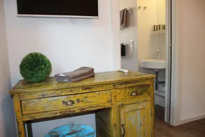 Feel good at the Kaiserwerk. Top sun terrace, sauna, 2 bathrooms, elevator, underground car park. - Image 2