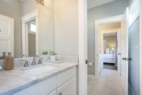 SÆRLIG! Downtown i 7min & Rooftop Deck! Smukke Bedøvelse Historic West Home! - Image 3
