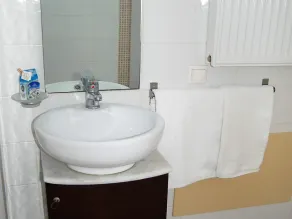 Enticing Villa in Loutra with Private Pool & Garden near Beach - Image 2