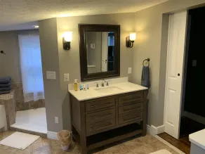 Beautiful Downtown Riverview Private 3-Bed Vacation Home - Image 2