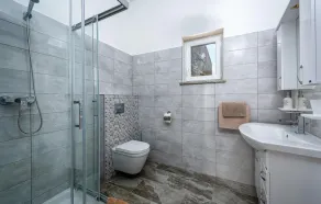 acomodações de 3 quarto em Plomin - Image 2