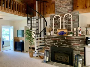 Private lake-front cabin with walk-in access to water, next to state park. - Image 2