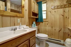 Grande cabine récemment rénovée - à proximité du village d'Oquossoc - Image 1