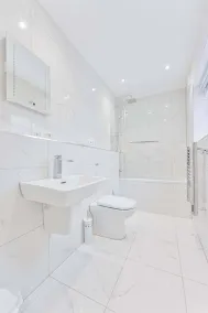 1BR Apartment in central Cheltenham with Terrace - Image 3