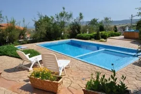 Immaculate 6-Bed Villa in Balchic Bulgaria - Image 5