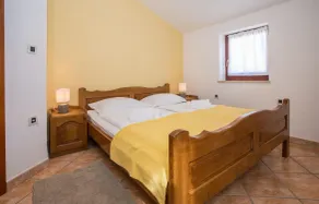 Lovely Apartment In Porec With Wifi - Image 5