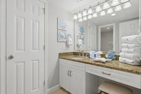 SeaSpray Riverside 112 - Image 4