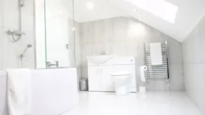 HEATHROW AIRPORT apartments-FREE parking-Free underground to and from Heathrow-30 min central London - Image 3